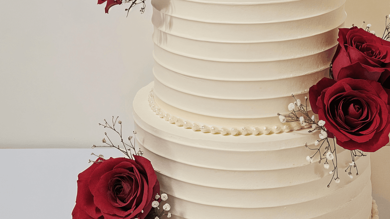 Custom Cakes in Mississauga - Wedding & Birthday Cakes by Bella's Custom Cakes
