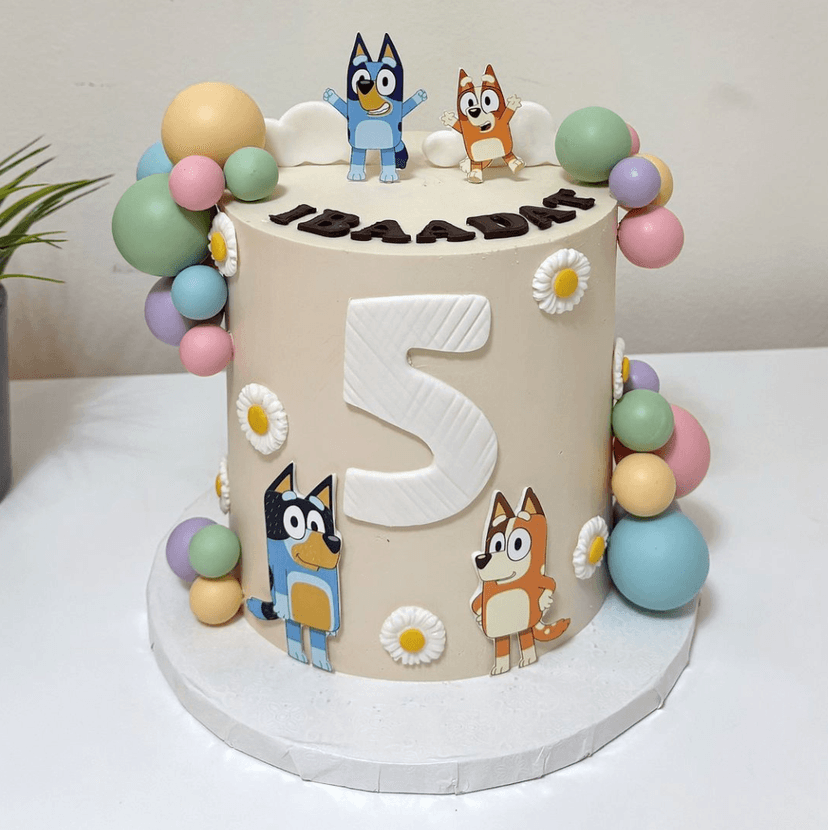 Custom Cakes - Custom Cakes in Mississauga