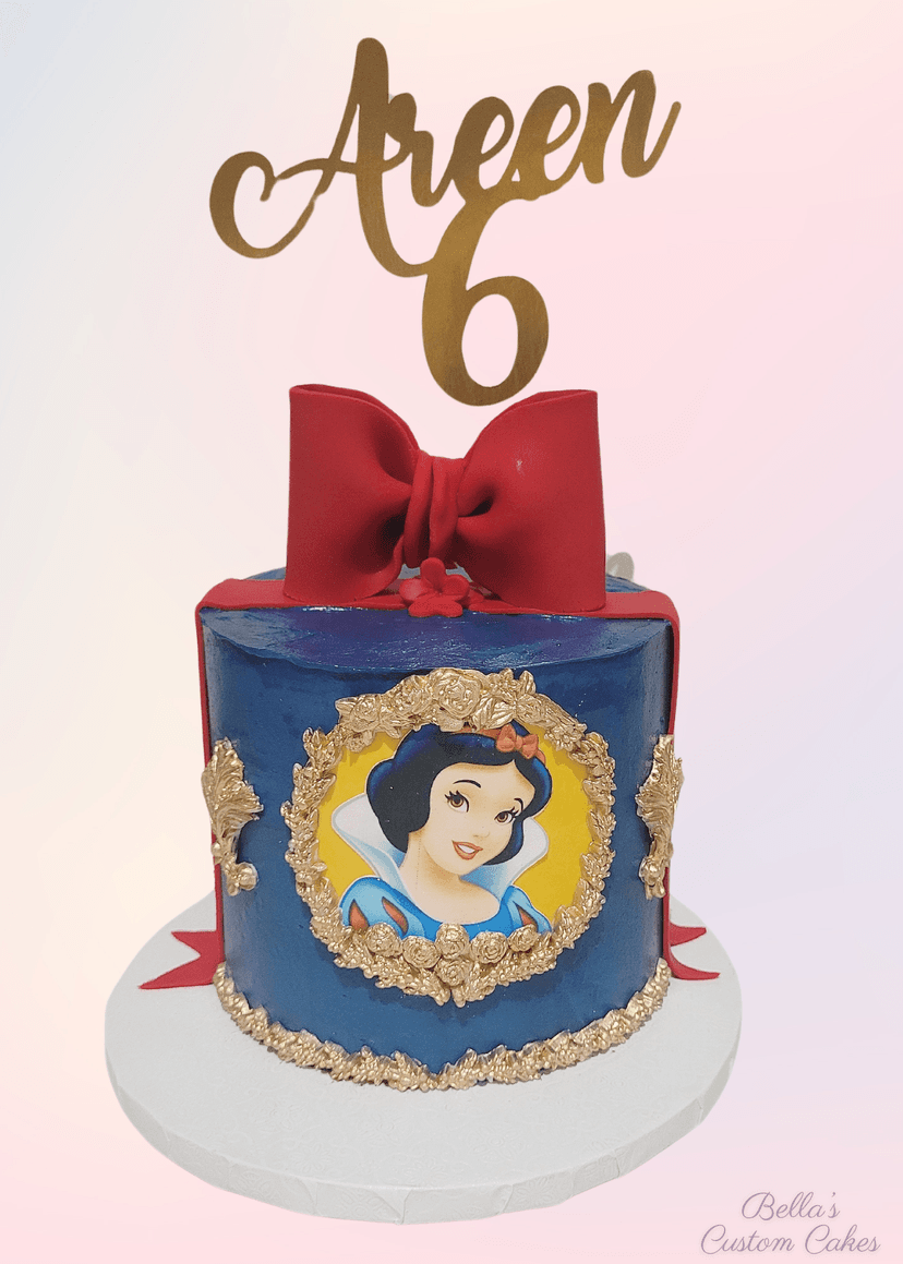 Elegant cake featuring Disney princess Snow white