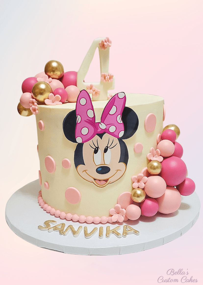 Fun cake showcasing classic Disney character Minnie mouse